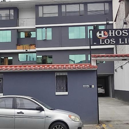 نزل لوخافي Hostal Los Lirios المظهر الخارجي الصورة